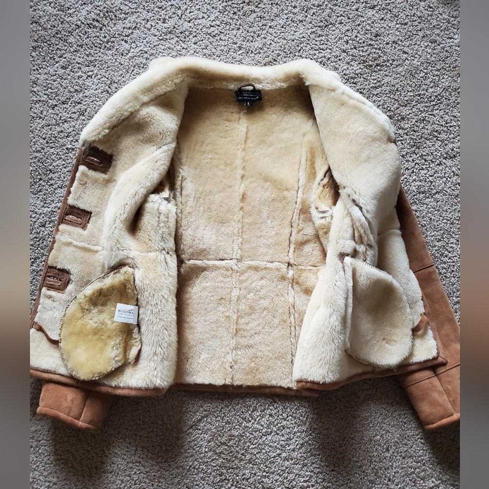 Cozy Tan Teddy Sheepskin Jacket - Picture 5 of 5